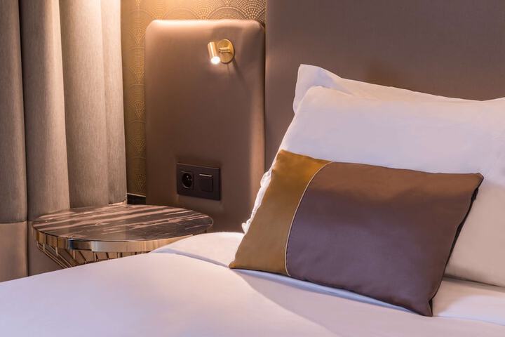Room amenity