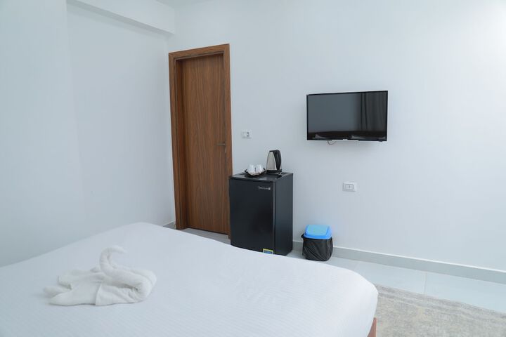 Room 26 of 48