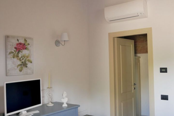 Room 11 of 62