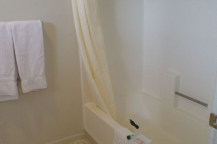Room 18 of 33