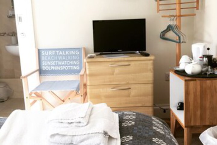 Room 28 of 45