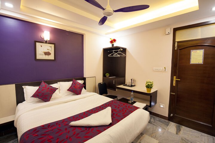 Room 6 of 43