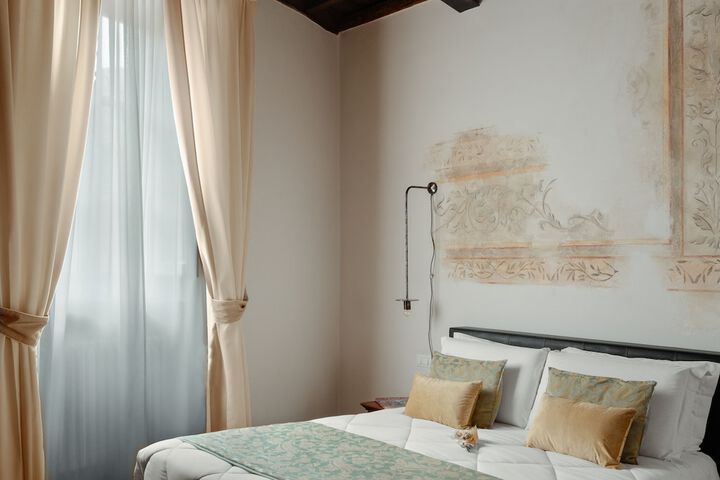 Room 21 of 85