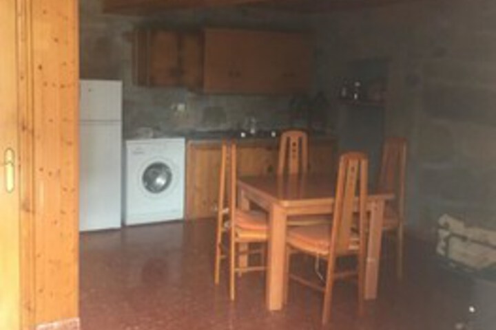 Room 36 of 244