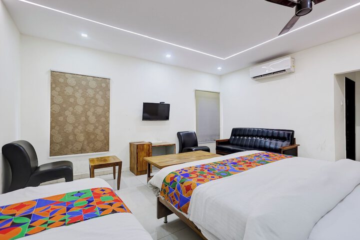 Room 16 of 29