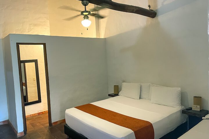 Room 46 of 121