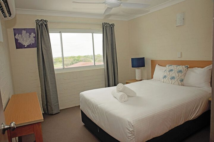 Room 3 of 72