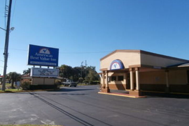 Americas Best Value Inn University of Florida / Shands in Gainesville, FL