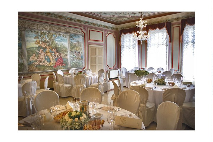Ballroom/Hall 29 of 65