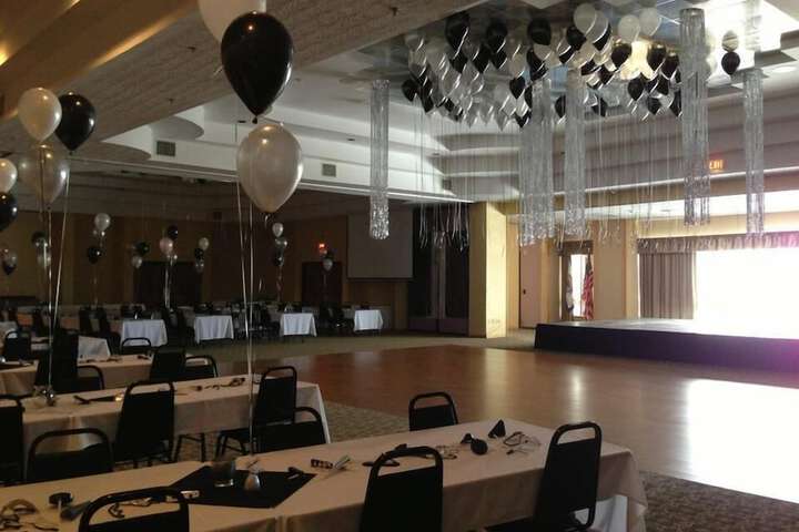 Ballroom/Hall 33 of 41