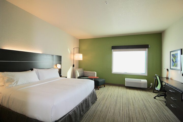 Room 2 of 25