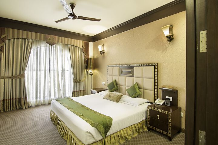 Room 8 of 31