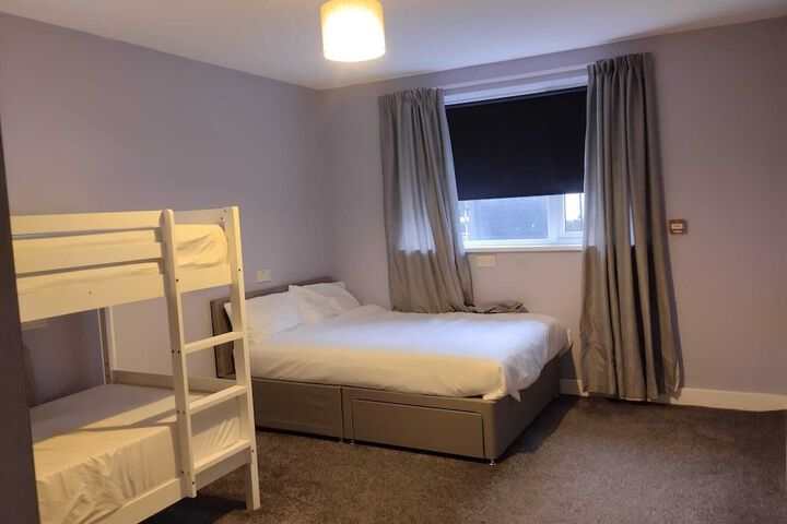 Room 17 of 44
