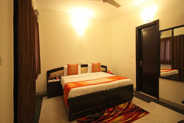 Room 15 of 21