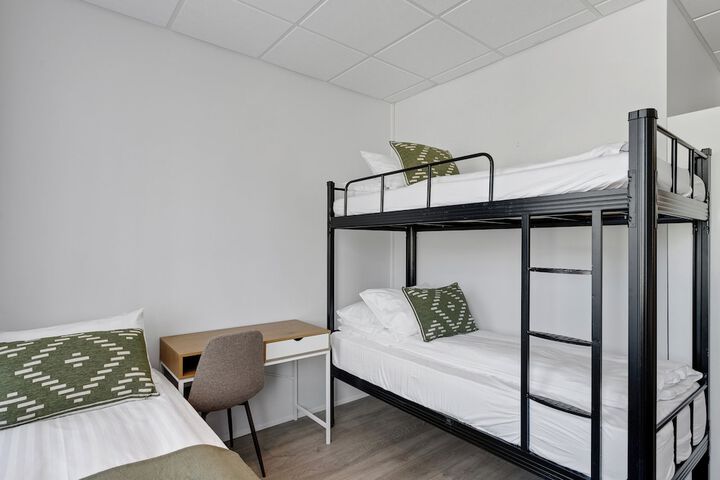 Room 15 of 26