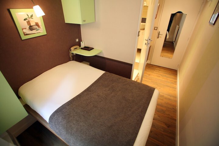Room 7 of 43