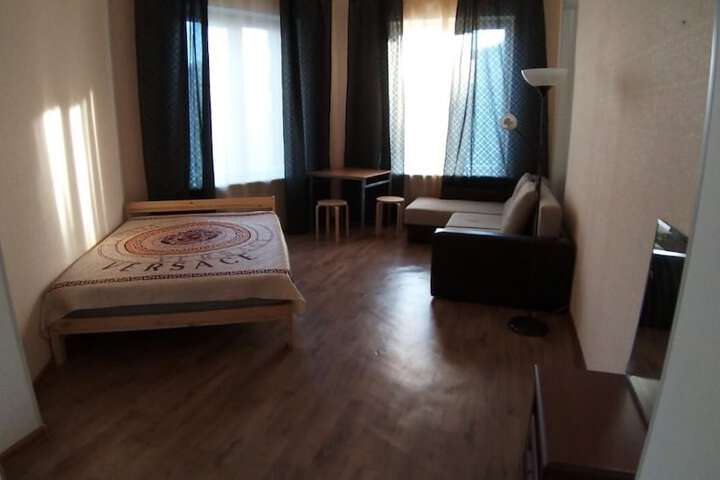 Room 8 of 49