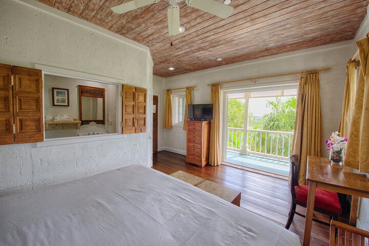 Room 12 of 68