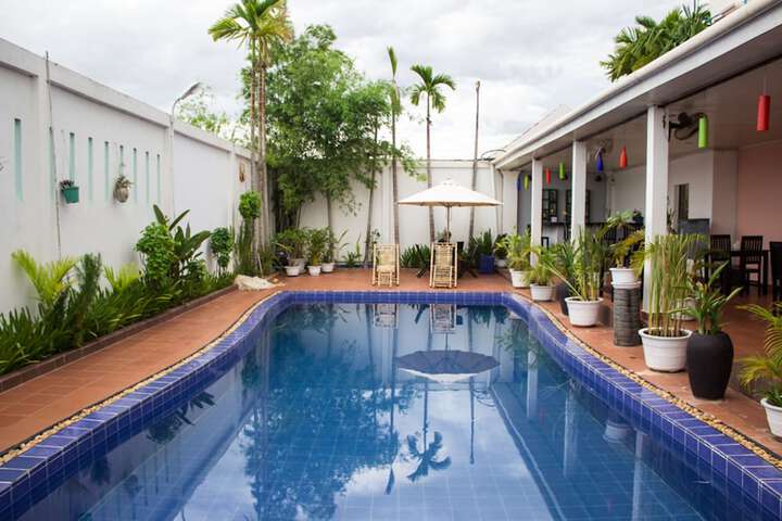 Pools & Facilities