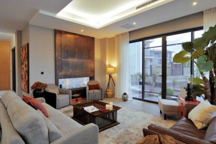 Hotel Interior 12 of 27