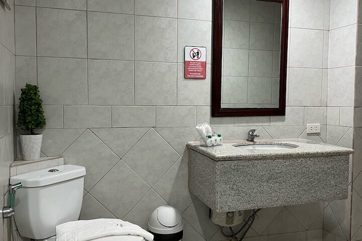 Room 82 of 101