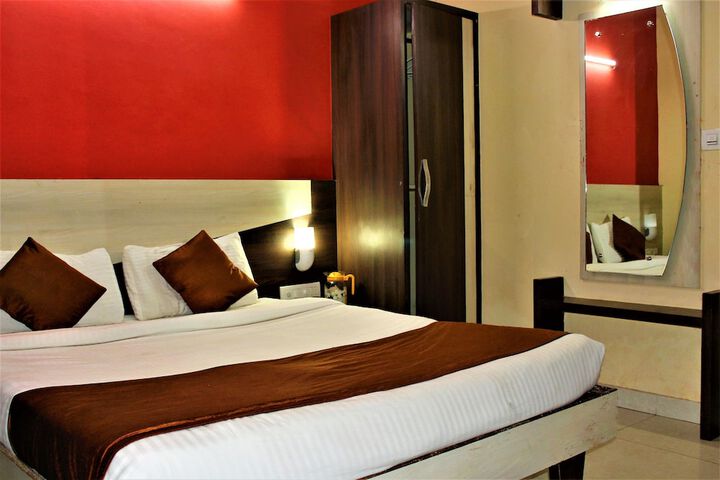 Room 15 of 31