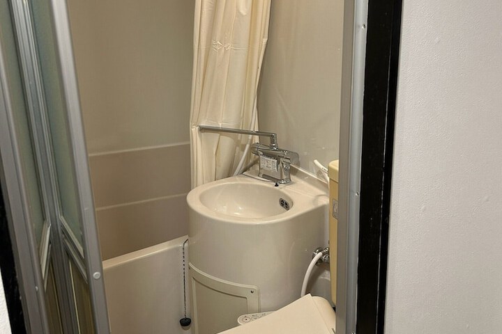 Room 46 of 65