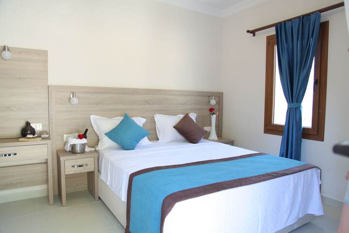 Room 7 of 21