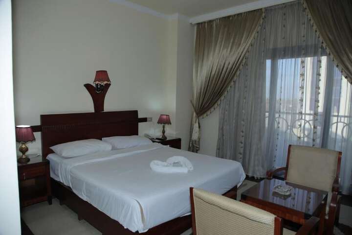 Room 9 of 69