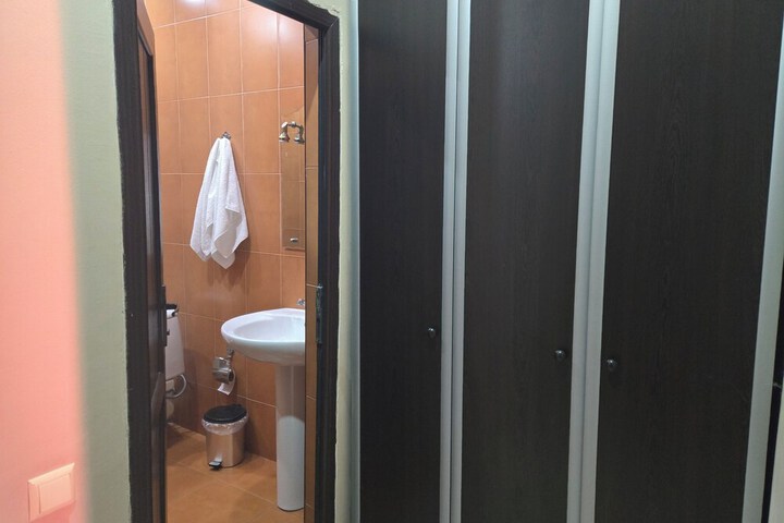 Room 12 of 19