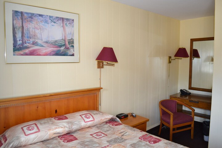 Room 3 of 15