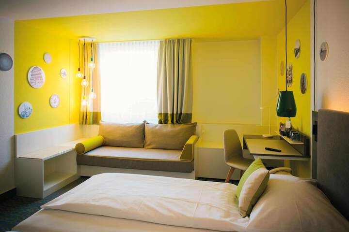 Room 19 of 80