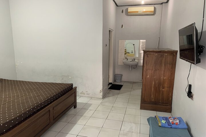 Room 27 of 59