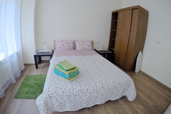 Room 2 of 79