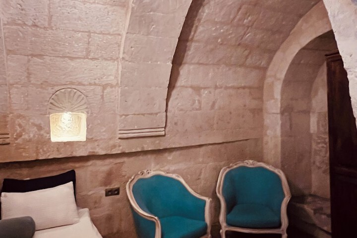 Room 44 of 70