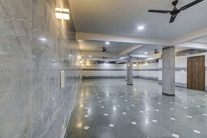 Ballroom/Hall 38 of 46