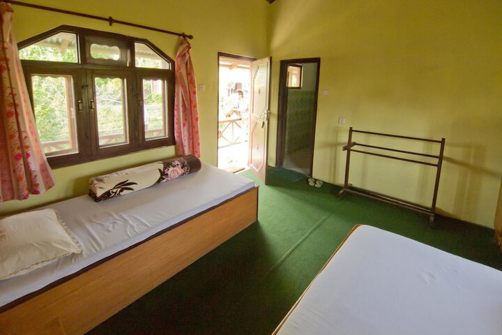 Room 4 of 19