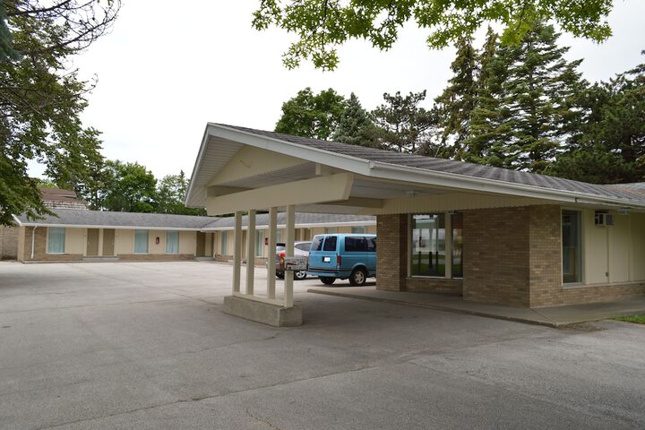 Monnie Lynn Motel in Bay City, MI
