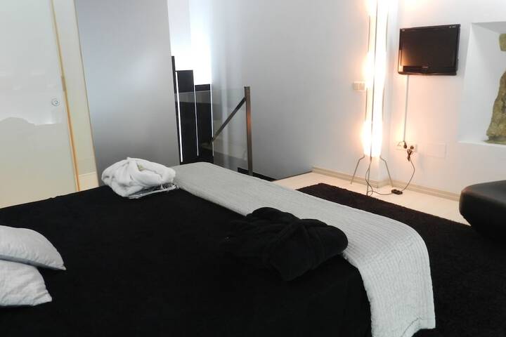 Room 13 of 39