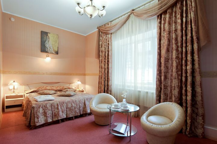 Room 9 of 78
