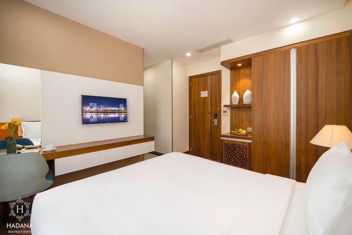 Room 12 of 109