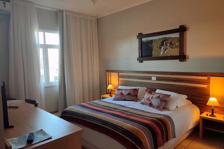 Room 4 of 20