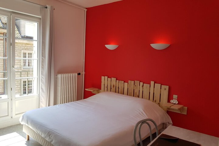 Room 17 of 44