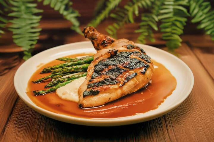 Dining 54 of 78
