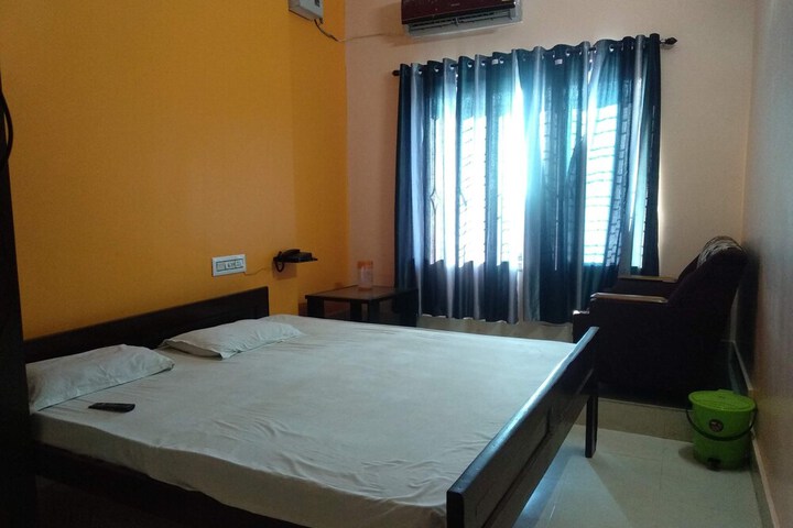Room 15 of 43