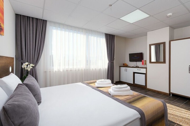 Room 21 of 64