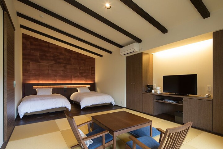 Room 14 of 39