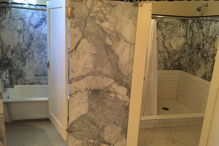 Bathroom shower