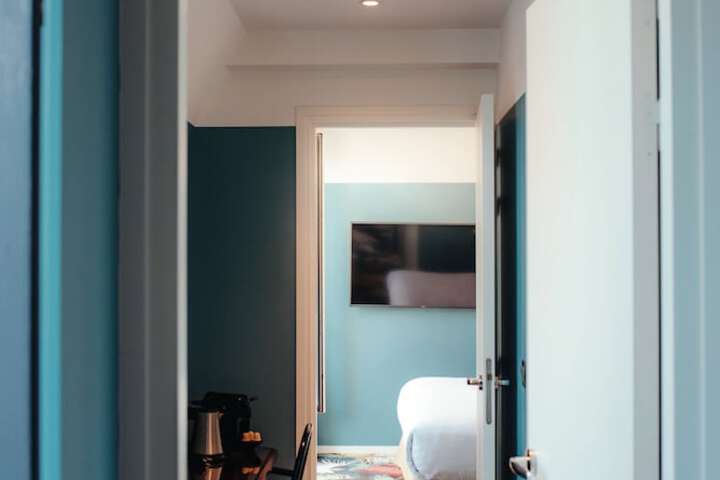 Room 17 of 57