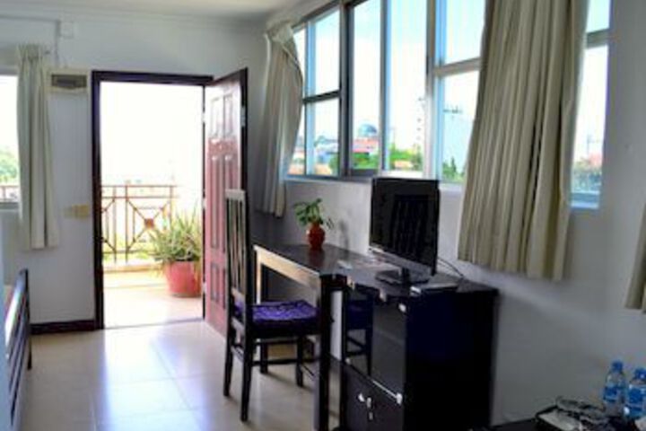 Room 15 of 29